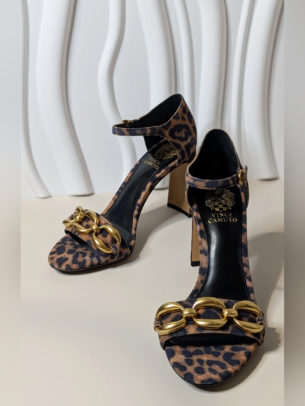 Vince Camuto Aurelia Leopard Gold Chain Block Heel Sandals NIB 8
